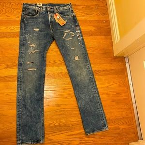 Levi’s 501s Ripped Straight Fit Men